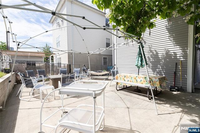 350 New Street, Newark, NJ 07103
