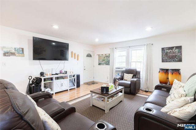 350 New Street, Newark, NJ 07103