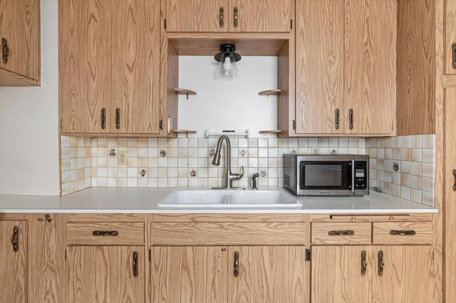 971 Lawson Avenue E, Saint Paul, MN 55106