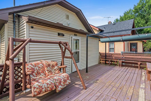 971 Lawson Avenue E, Saint Paul, MN 55106