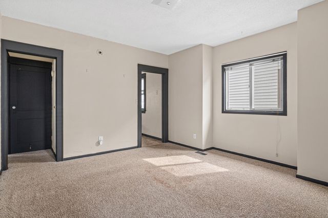 971 Lawson Avenue E, Saint Paul, MN 55106