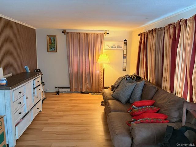 16 Lark Street, Washingtonville, NY 10992