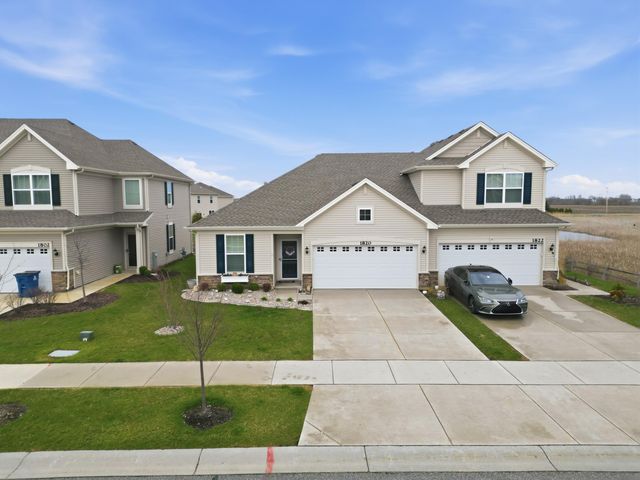 1820 E 110th Place, Crown Point, IN 46307