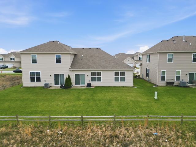 1820 E 110th Place, Crown Point, IN 46307