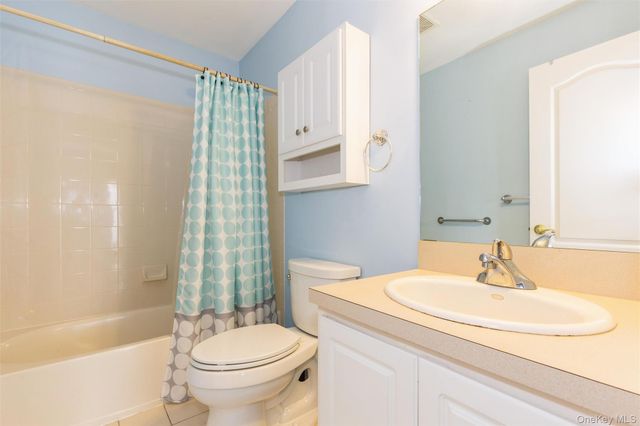 401 Constance Lane, Port Jefferson, NY 11776