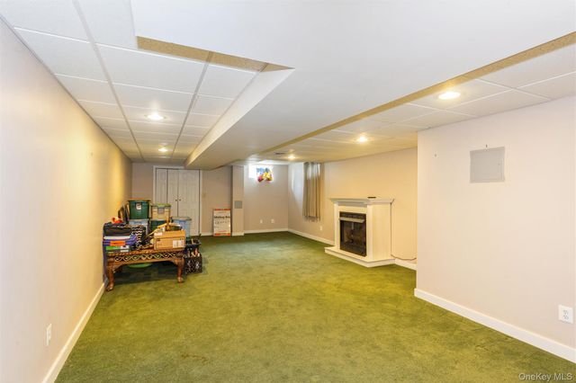 401 Constance Lane, Port Jefferson, NY 11776