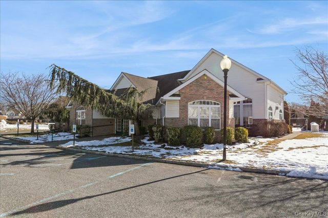 401 Constance Lane, Port Jefferson, NY 11776