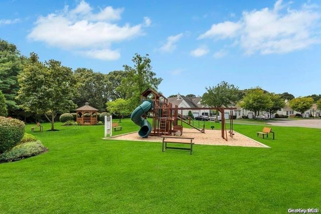 401 Constance Lane, Port Jefferson, NY 11776