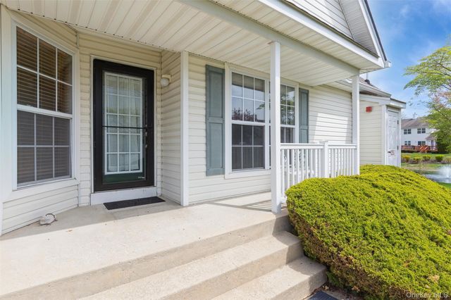 401 Constance Lane, Port Jefferson, NY 11776
