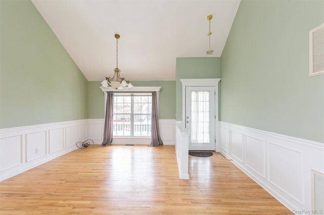 401 Constance Lane, Port Jefferson, NY 11776