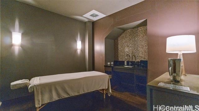 1555 Kapiolani Boulevard 1615, Honolulu, HI 96814