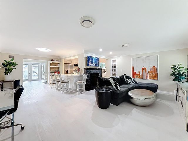 6170 7TH AVENUE N, St Petersburg, FL 33710