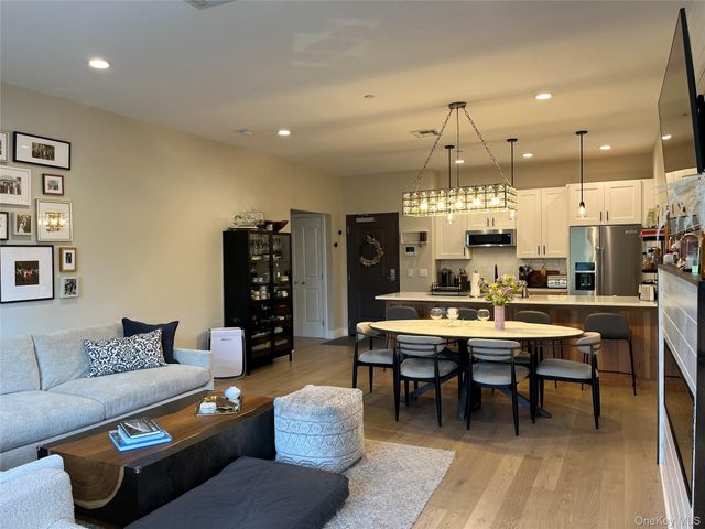 30 Beekman Street 213, Beacon, NY 12508