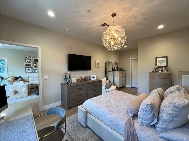 30 Beekman Street 213, Beacon, NY 12508
