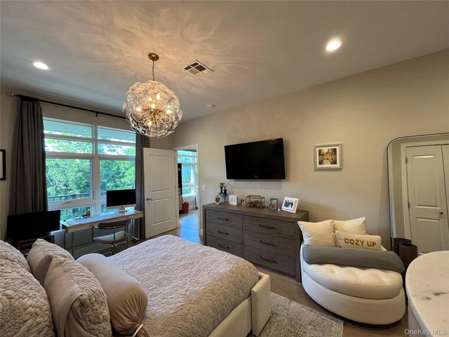 30 Beekman Street 213, Beacon, NY 12508