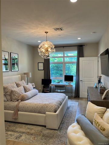 30 Beekman Street 213, Beacon, NY 12508