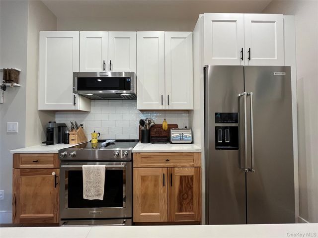 30 Beekman Street 213, Beacon, NY 12508