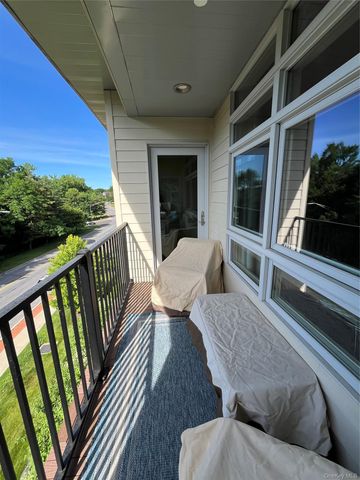 30 Beekman Street 213, Beacon, NY 12508