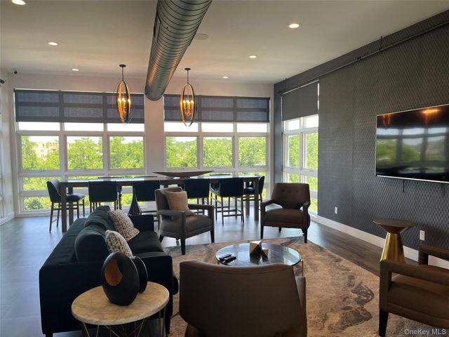 30 Beekman Street 213, Beacon, NY 12508