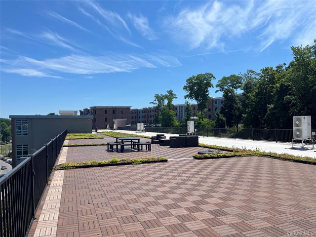 30 Beekman Street 213, Beacon, NY 12508