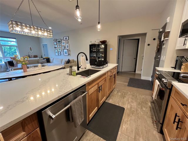 30 Beekman Street 213, Beacon, NY 12508