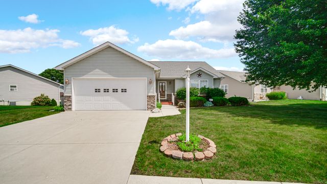 101 Whispering Boulevard, La Porte, IN 46350