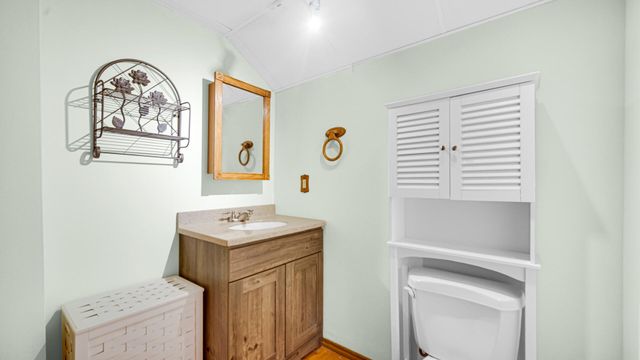 101 Whispering Boulevard, La Porte, IN 46350