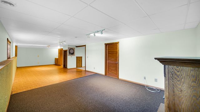 101 Whispering Boulevard, La Porte, IN 46350