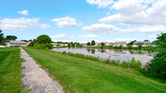 101 Whispering Boulevard, La Porte, IN 46350