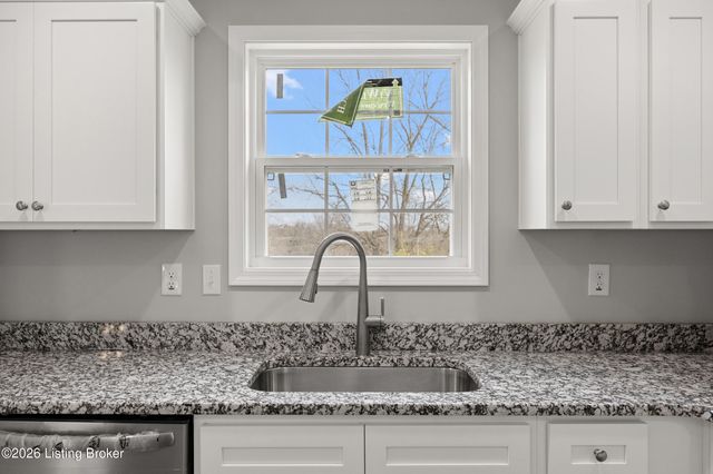 1636 Alton Rd, Lawrenceburg, KY 40342