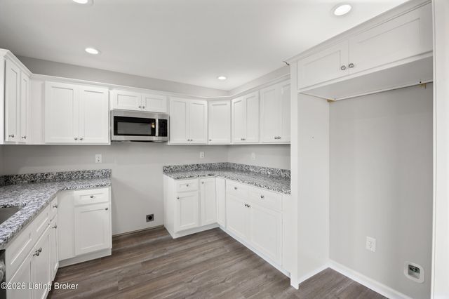 1636 Alton Rd, Lawrenceburg, KY 40342