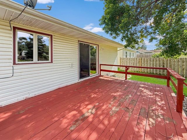1510 7TH ST SW, Minot, ND 58701
