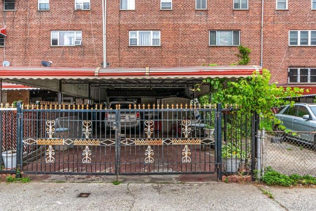 942 Jerome Street, Brooklyn, NY 11207