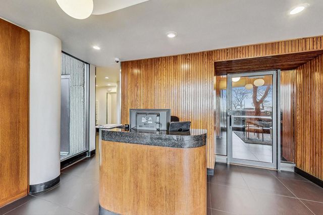 1110 N Lake Shore Drive 3N, Chicago, IL 60611