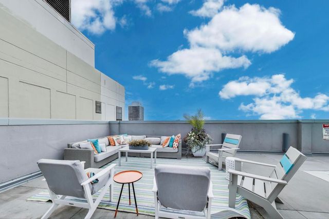 1110 N Lake Shore Drive 3N, Chicago, IL 60611