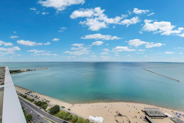 1110 N Lake Shore Drive 3N, Chicago, IL 60611
