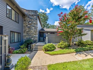211 Crowfields Drive, Asheville, NC 28803