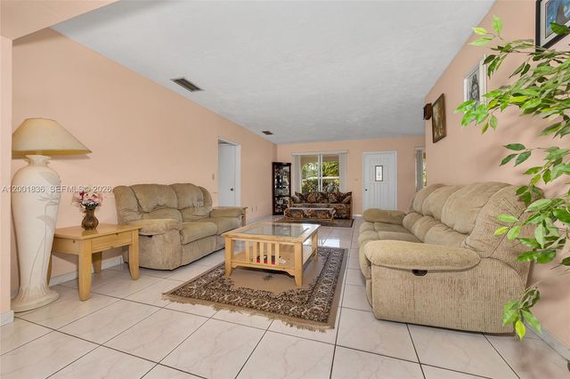 8355 SW 131st St, Pinecrest, FL 33156