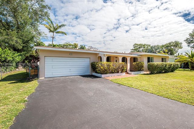 8355 SW 131st St, Pinecrest, FL 33156