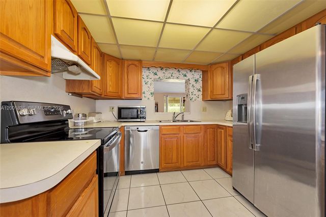 8355 SW 131st St, Pinecrest, FL 33156