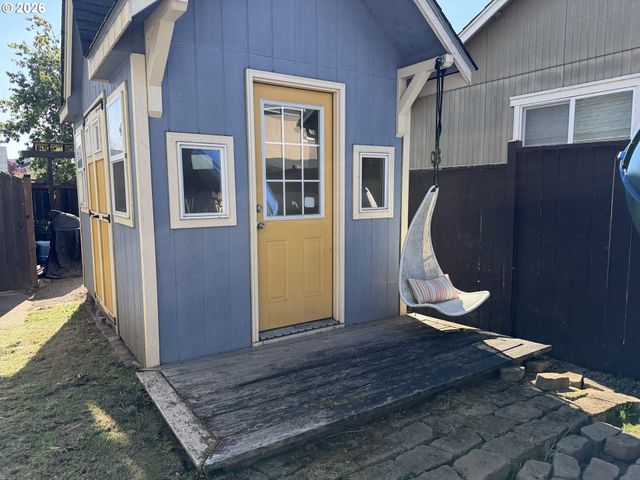 604 MURIN St, Eugene, OR 97402