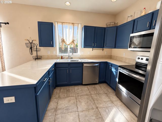 604 MURIN St, Eugene, OR 97402