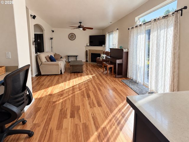 604 MURIN St, Eugene, OR 97402