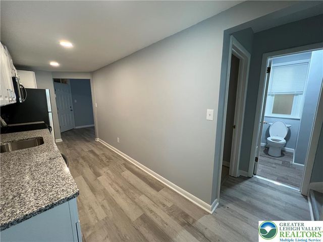 161 South Main Street 201, Nazareth Boro, PA 18064