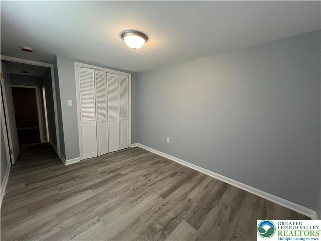 161 South Main Street 201, Nazareth Boro, PA 18064