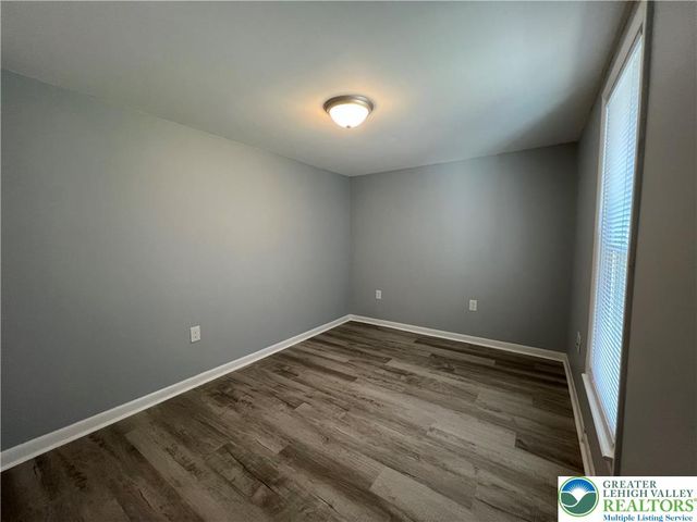 161 South Main Street 201, Nazareth Boro, PA 18064