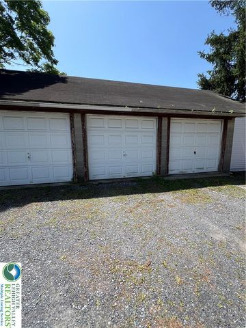 161 South Main Street 201, Nazareth Boro, PA 18064