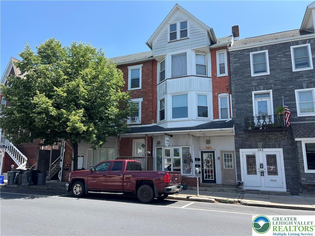 161 South Main Street 201, Nazareth Boro, PA 18064
