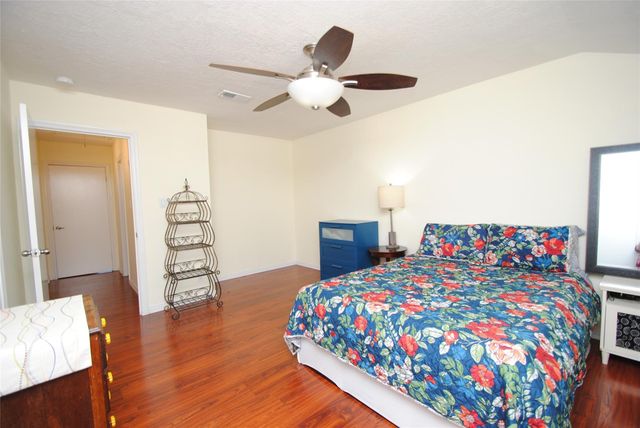 12739 Huntingwick Drive 151, Houston, TX 77024