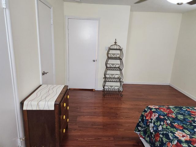 12739 Huntingwick Drive 151, Houston, TX 77024
